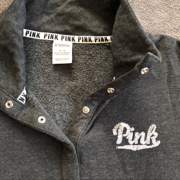 SOLD ❌ PINK VS Boyfriend Varsity Bling Pull Over - Picture 4 of 8